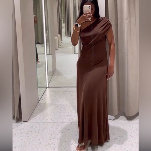 Zara Draped Asymmetric dress - Picture 13 of 16